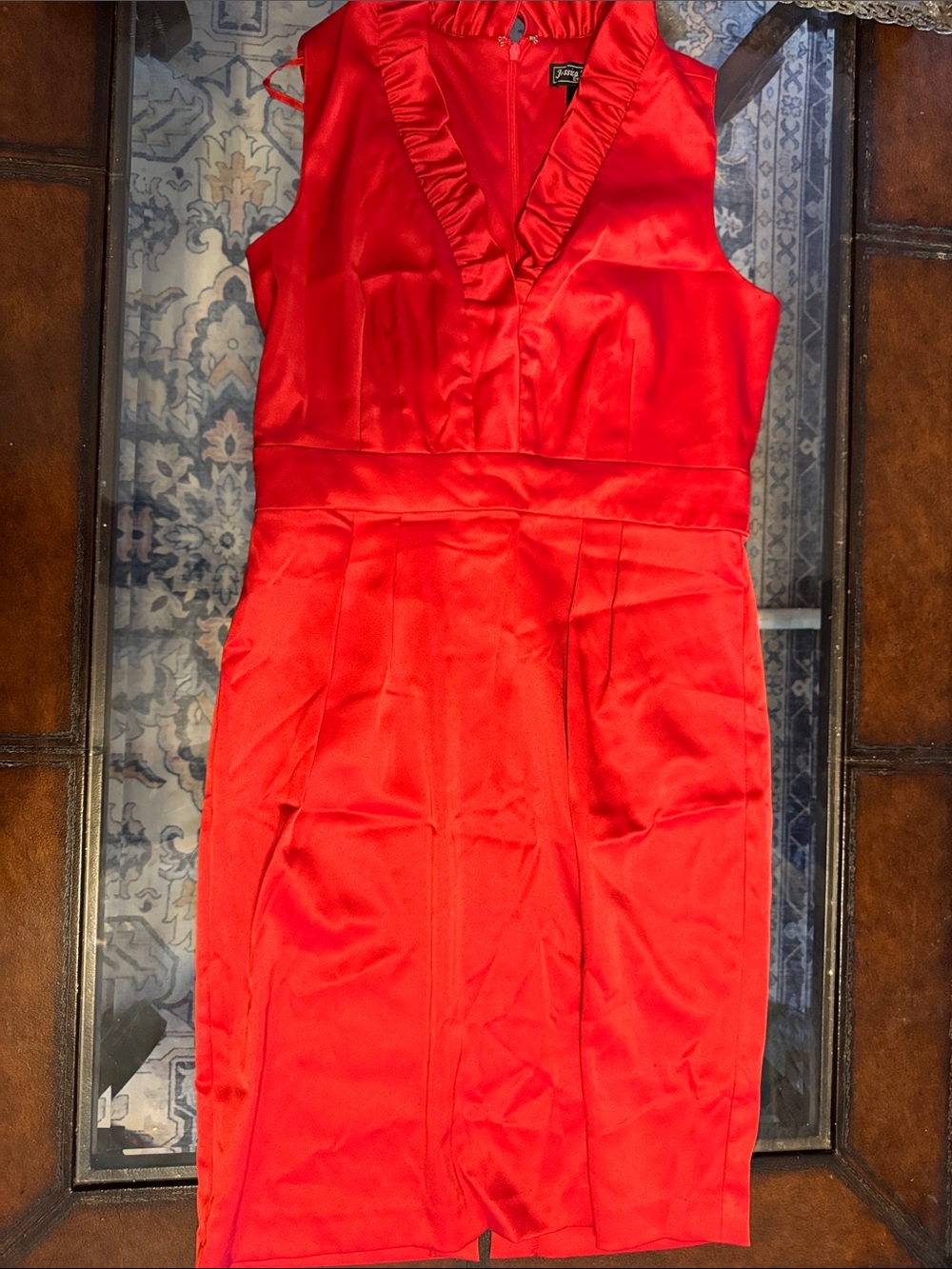 Jessica Howard Red Satin V-Neck Sheath Dress